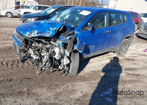 2018 Jeep Compass Sport 4X4 from USA, damaged, VIN 3C4NJDAB4JT107728